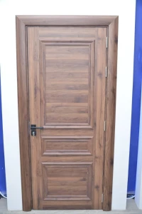 Porte en WPC (Wood plastique composite)