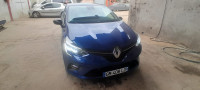 voitures-renault-cloi-5-2023-oran-algerie