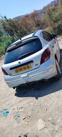 سيارات-peugeot-207-2008-sportium-أكفادو-بجاية-الجزائر