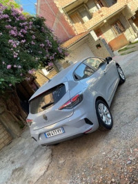 voitures-renault-clio-5-2025-evolution-bejaia-algerie