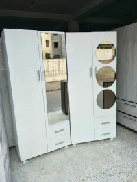 armoire / chambre / commode / rangement