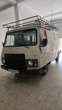 عربة-نقل-peugeot-j9-1981-باتنة-الجزائر