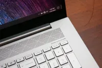 HP Envy 17-ch0000sf PC Portable 17.3" FHD IPS Gris acier