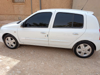 voitures-renault-clio-campus-2015-collo-skikda-algerie