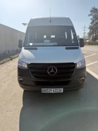 location mini van bus transport vip Délégation évènements 