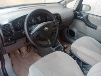 voitures-opel-zafira-2003-algerie