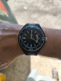 رجال-montre-guess-couronne-visse-السحاولة-الجزائر