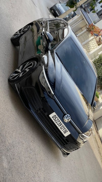 voitures-volkswagen-golf-8-2021-style-ain-naadja-alger-algerie