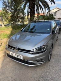سيارات-volkswagen-golf-7-2018-carat-المحمدية-الجزائر
