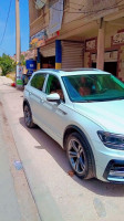 automobiles-volkswagen-tiguan-2017-r-line-souk-ahras-algerie