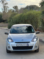 voitures-renault-clio-3-2011-night-and-day-dar-el-beida-alger-algerie