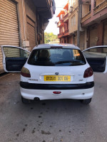 voitures-peugeot-206-2001-bejaia-algerie