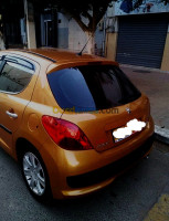 voitures-peugeot-207-2007-tipaza-algerie