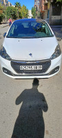 voitures-peugeot-208-2018-allure-facelift-setif-algerie