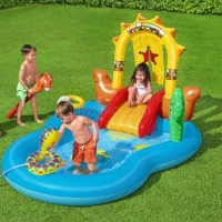 piscine gonflable bestway 53118 sous forme espace de jeu pour les enfants