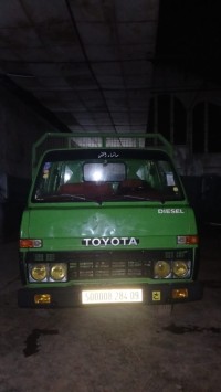 شاحنة-toyota-b-30-1984-بني-تامو-البليدة-الجزائر