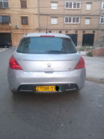 moyenne-berline-peugeot-308-2013-bouira-algerie