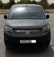 voitures-fiat-doblo-2023-italien-algerie