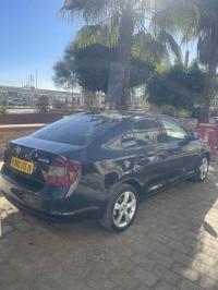 سيارات-skoda-rapid-2015-ambition-باب-الواد-الجزائر