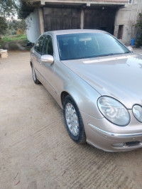 voitures-mercedes-classe-e-2003-boumerdes-algerie