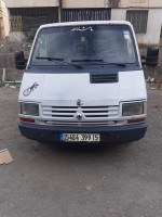 fourgon-renault-trafic-ouacif-tizi-ouzou-algerie