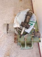 outillage-professionnel-verin-presse-hydraulique-avec-santralle-ta3ha-kouba-alger-algerie