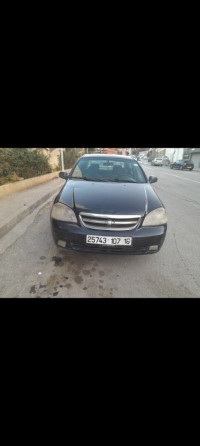 voitures-chevrolet-optra-4-portes-2007-hussein-dey-alger-algerie