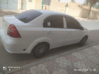 voitures-chevrolet-aveo-4-portes-2011-el-meniaa-menia-algerie