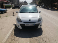 citadine-renault-clio-3-2012-night-and-day-lakhdaria-bouira-algerie