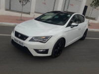 moyenne-berline-seat-leon-2015-linea-r-tizi-ouzou-algerie