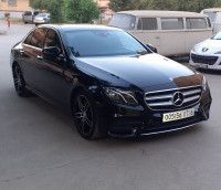 grande-berline-mercedes-classe-e-2017-technologie-boumerdes-algerie