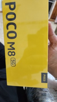 POCO M8