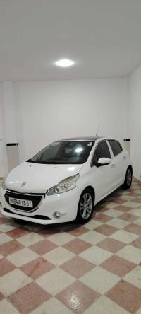 سيارات-peugeot-208-2015-allure-الغروس-بسكرة-الجزائر