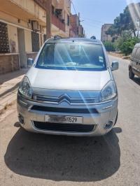 السيارات-النفعية-citroen-berlingo-2015-تغنيف-معسكر-الجزائر