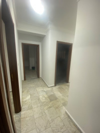 appartement-location-f4-alger-said-hamdine-algerie