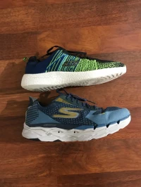 02 paires de baskets skechers original