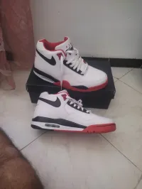 Nike Air flight  pointure 44 original 