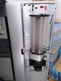 Distributeur automatique de boissons chaudes et froides mark bianqui