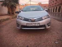 سيارات-toyota-corolla-2015-زلفانة-غرداية-الجزائر