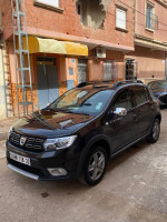 voitures-dacia-sandero-2018-stepway-restylee-sidi-bel-abbes-algerie