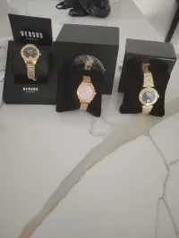 Montre Versace versus 