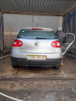 moyenne-berline-volkswagen-golf-5-2009-messelmoun-tipaza-algerie