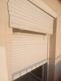 Réparation  aluminium et PVC rideaux volet roulant تصليح نجارة الالمنيوم 