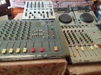 autre-03-tables-de-mixage-02-platines-ain-naadja-alger-algerie