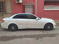 voitures-mercedes-classe-c-2012-bleu-efficiency-mostaganem-algerie