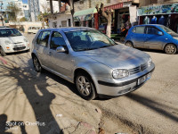 moyenne-berline-volkswagen-golf-4-2002-thenia-boumerdes-algerie