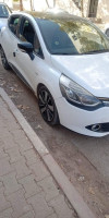 voitures-renault-clio-4-2014-seventeen-dar-el-beida-alger-algerie