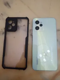 Realme C35
