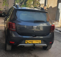 voitures-dacia-sandero-2017-reghaia-alger-algerie