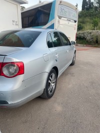 سيارات-volkswagen-jetta-2008-عين-النعجة-الجزائر
